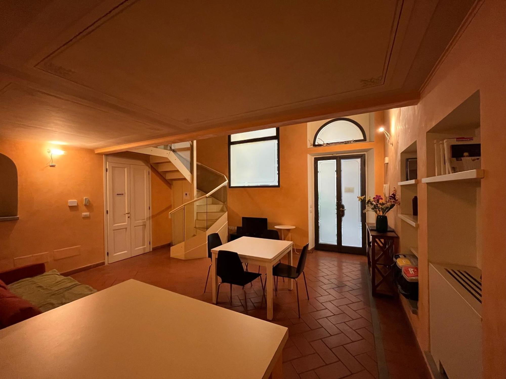 Apartment In Centro Storico-borgo Albizi 27 Florenz